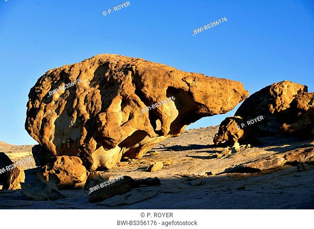 rock near Bloedkoppe mountain, Namibia, Namib Naukluft National Park