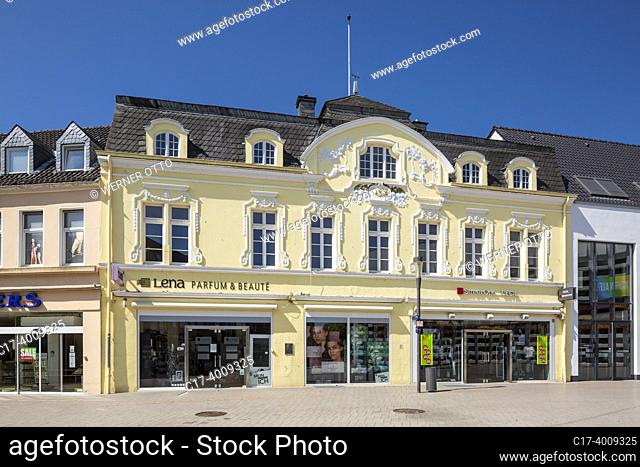 Ahaus, Germany, Ahaus, Westmuensterland, Muensterland, Westphalia, North Rhine-Westphalia, NRW, residential building and business house of the Beckering Family...