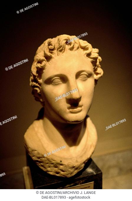 Head of Alexander the Great from Kyme, Turkey, 3rd century BC.  Istanbul, Arkeoloji Muzerleri (Archaeological Museum)