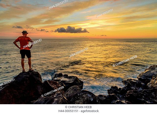South Pacific, USA, Hawaii, Hawaiian, Island, Big Island, Kohala Coast at sunset MR