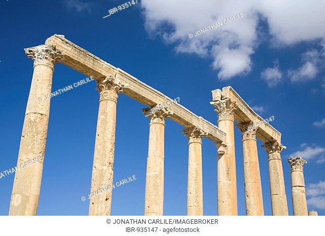 Corinthian columns, Jerash, Jordan, Southwest Asia