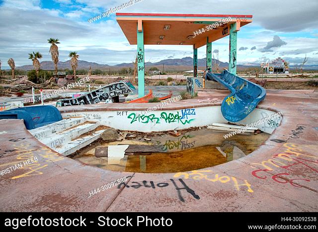 USA, California, Mojave desert, Newberry Springs, Lake Dolores Waterpark, abandoned park