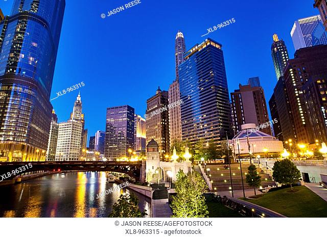 The Wrigley Building and Chicago River walk at night, Chicago, Illinois, USA