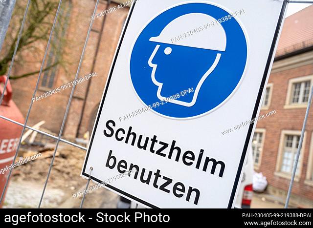 PRODUCTION - 31 March 2023, Mecklenburg-Western Pomerania, Stralsund: As part of the modernization of the museum, the foundations are currently being laid for...