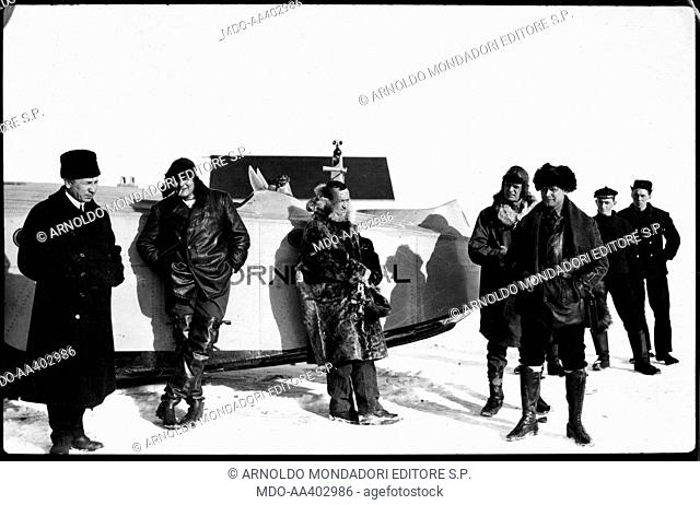 Roald Amundsen with the crew of his South Pole expedition. Norwegian explorer Roald Amundsen (Roald Engelbregt Gravning Amundsen) posing with his crew during...