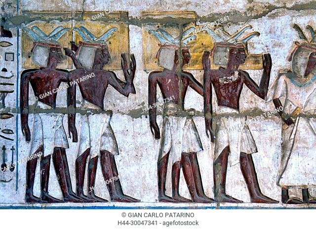 Medinet Habu, Luxor, Egypt, Djamet, mortuary temple of King Ramses III, XX dyn. 1185 -1078 B.C: nubian porters