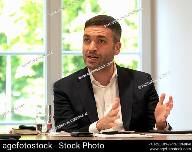 03 May 2022, Lower Saxony, Hanover: Konstantin Kuhle, Secretary General of the Lower Saxony FDP, speaks at the presentation of the draft program for the state...