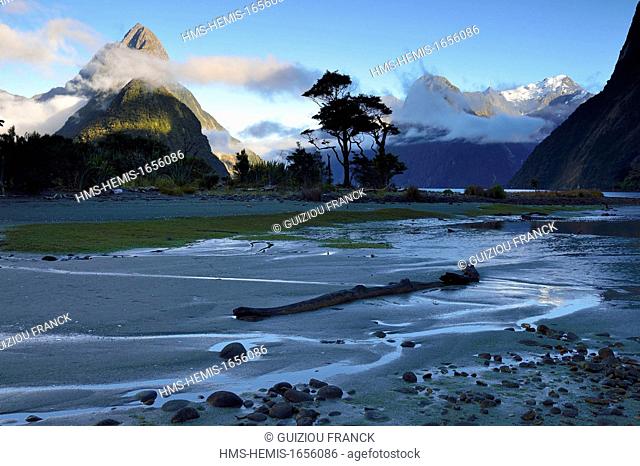 New Zealand, South island, Fiordland National Park in the southwest of the South island is the largest of fourteen national parks in the country and is part of...