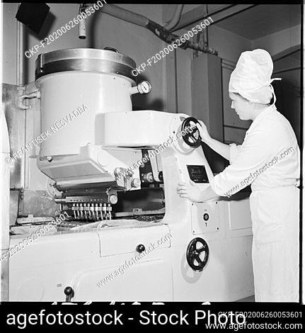 ***OCTOBER 18, 1966, FILE PHOTO***  Machines from the GDR help increase production. Olomouc's Zora responds to increased demand for chocolate goods by...
