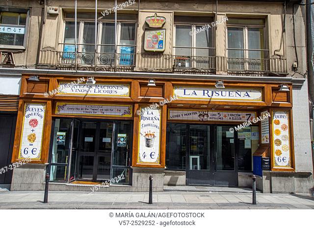 Facade of La Risueña tavern. Carrera de San Jeronomo street, Madrid, Spain
