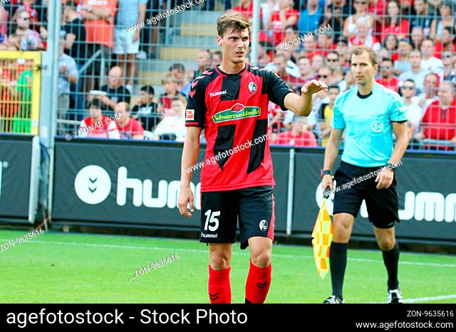 Pascal Stenzel (Freiburg), 1. BL: 16-17 - 2. Spieltag - SC Freiburg vs. Borussia Mönchengladbach