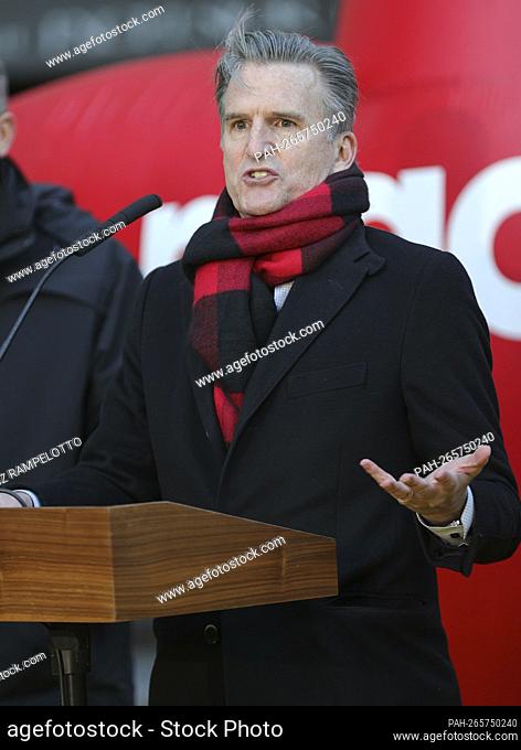 Central Park West, New York, USA, November 24, 2021 - Jeff Gennette Chairman and CEO of Macys During a Press Conference at the Macys Thanksgiving Day Parade...
