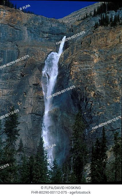Waterfalls - North America - Takakkaw Falls in Yoho National Park are the highest in Canada