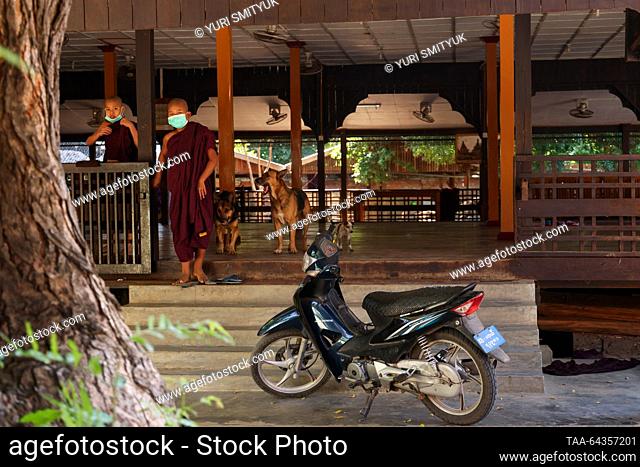 MYANMAR, BAGAN - OCTOBER 29, 2023: Monks in a Buddhist monastery. Yuri Smityuk/TASS