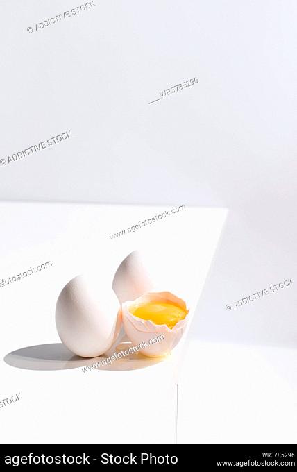 chicken egg, egg yolk, baking ingredients