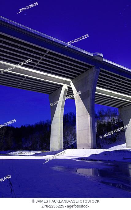 A viaduct (bridge) along Dundas Street that spans 16 Mile Creek and the Lions Valley in Oakville, Ontario, Canada