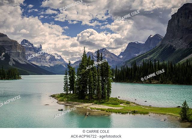 Spirit Island, Jasper National Park, Canadian Rockies, Maligne Lake, near Jasper, Alberta, Canada