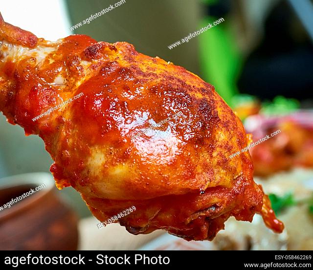 Recalentado - Pollo frito con salsa de chile habanera