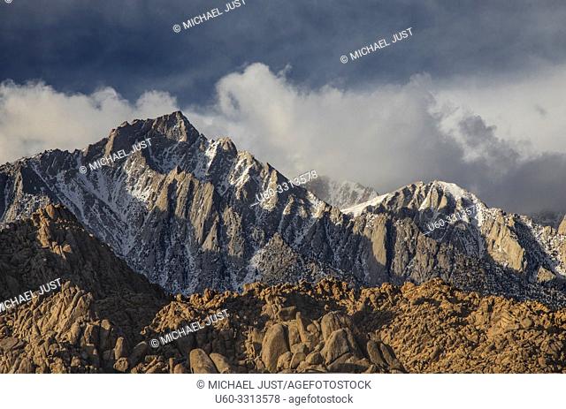 The snow-covered Sierra Nevada Mounatins standout from the Alabama Hills at Lone Pine, California