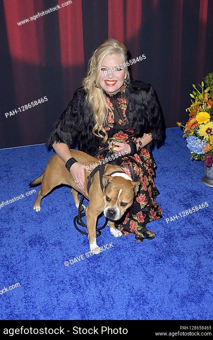 Melissa Peterman at the recording of the Hallmark Channel TV show 'American Rescue Dog Show 2019' in the Barker Hangar. Santa Monica, January 19