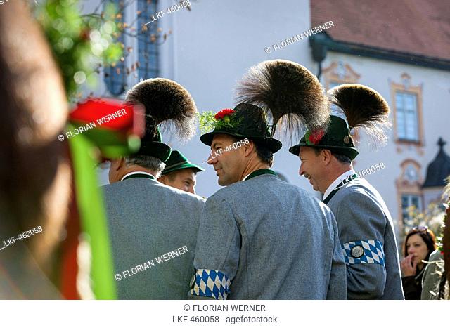Procession to honour St. Leonard, Benediktbeuern, Bad Toelz, Wolfratshausen, Upper Bavaria, Bavaria, Germany