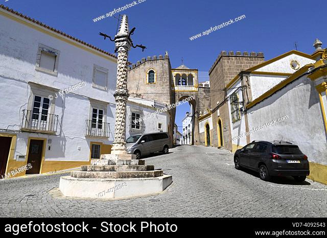 Elvas, pillory (pelourinho). UNESCO World Heritage Site. Portalegre, Alentejo, Portugal