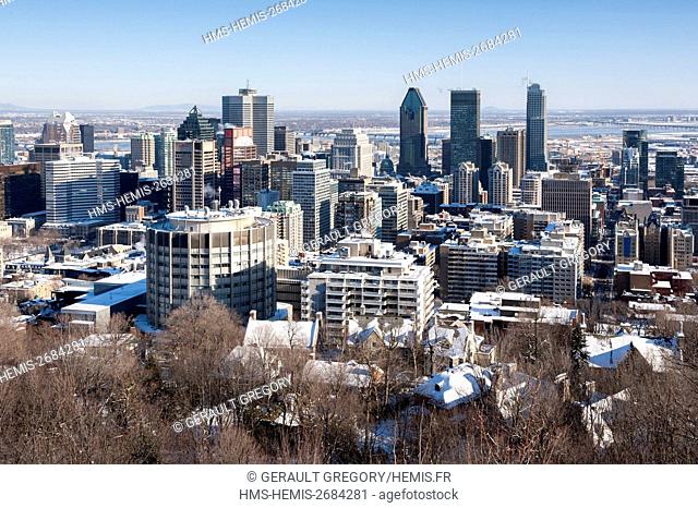 Canada, Quebec, Montreal, Montreal and its skyscrapers from the viewpoint of Mount Royal in winter