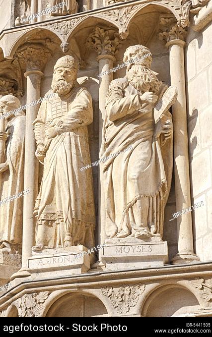 Aaron and Moses, two figures in the sarmental portal of Burgos Cathedral, Castile and Leon, province of Burgos, Spain, Europe