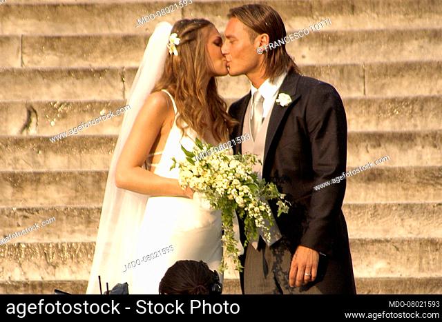 Italian footballer Francesco Totti and Italian showgirl Ilary Blasi get married in the Church of Santa Maria in Ara Coeli