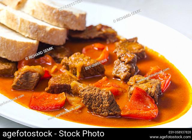 beef goulash with red pepper