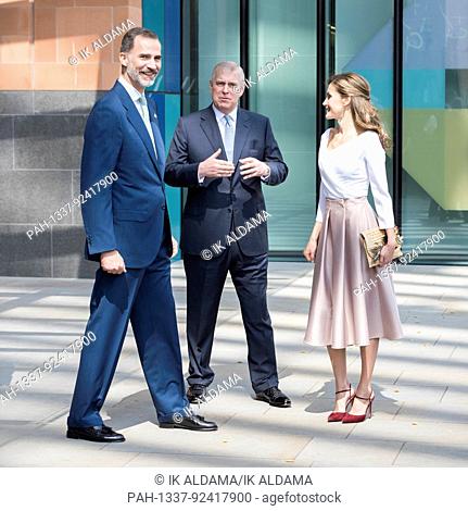 Their Majesties, King Felipe VI of Spain and Queen Letizia with Duke of York visit the Francis Crick Institute. London, UK
