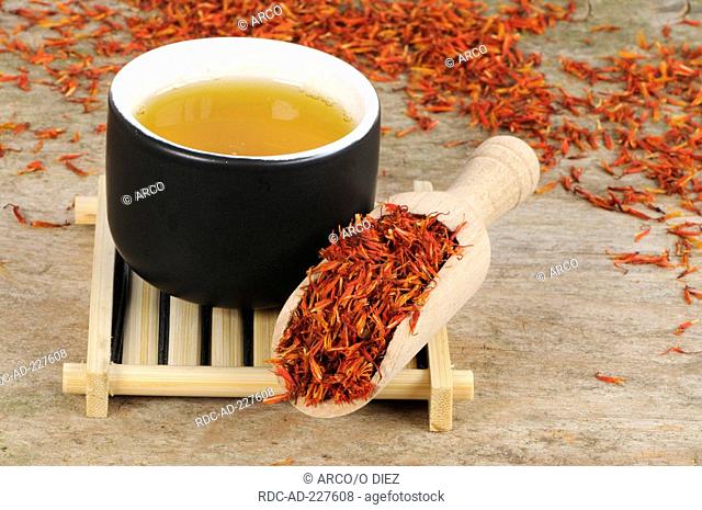 Cup of Safflower tea, Carthami Flos, Hong Hua