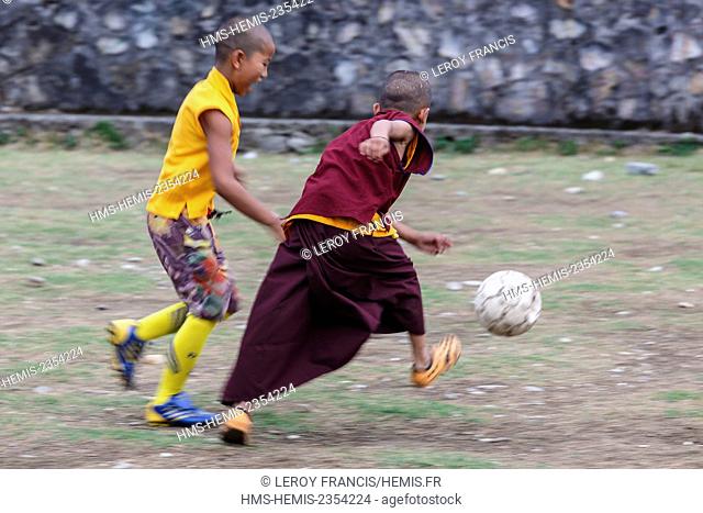 Nepal, Gandaki zone, Pokhara, buddhist monk children playing football