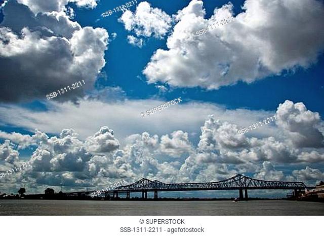 Bridge across a river, Crescent City Connection Bridge, Mississippi River, New Orleans, Louisiana, USA