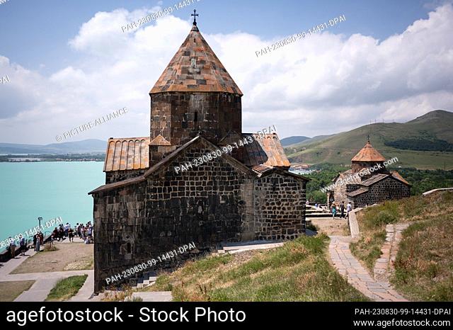 29 July 2023, Armenia, Sewan: Sevanavank Monastery on the northwestern shore of Lake Sevan. Photo: Sebastian Kahnert/dpa. - Sewan/Gegharkunik/Armenia