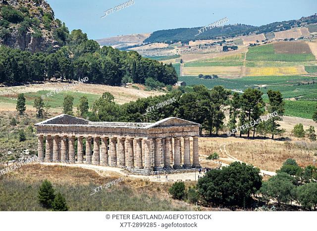The 5th century BC Doric temple at Segesta, and the landscape of western Sicily, Italy