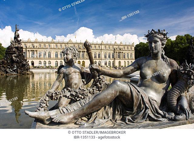 Herrenchiemsee Palace, statues beside a pond, Herreninsel, Gentleman's Island, Lake Chiemsee, Chiemgau, Upper Bavaria, Germany, Europe