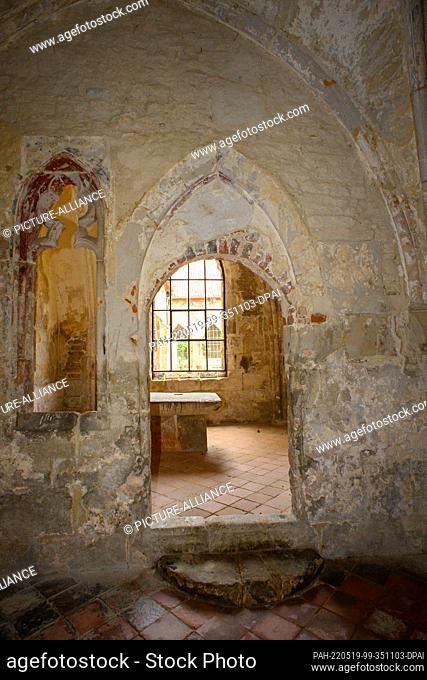 19 May 2022, Saxony-Anhalt, Blankenburg: The entrance to the abbot's chapel in the cloister of Michaelstein Monastery. The monastery Michaelstein had given a...
