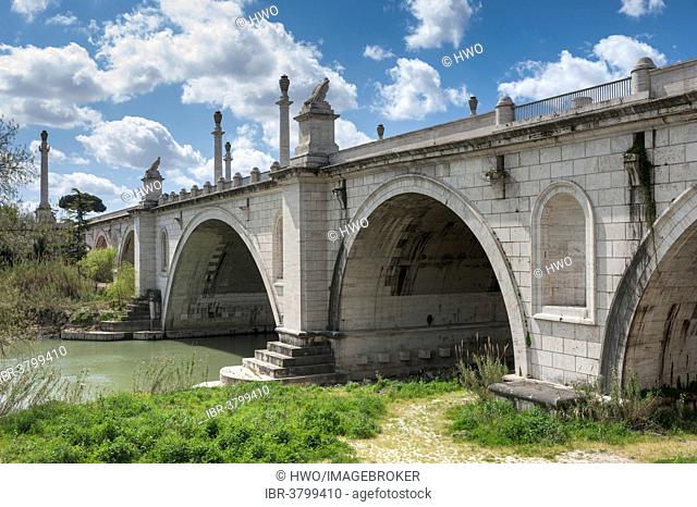 Duca d'Aosta bridge over the Tiber River, 1939 to 1942, access to the Foro Italico, formerly Foro Mussolini, symbols of the fascist ideology displayed on the...