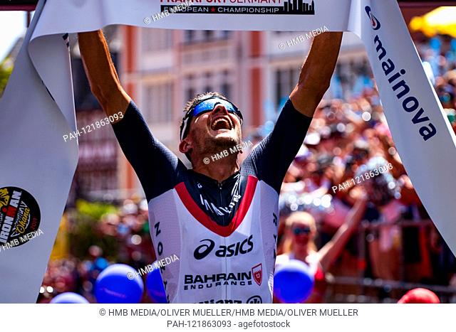 30.06.2019, xmkx, Ironman Triathlon, European Championship Frankfurt 2019 left to right Winner, winner Jan Frodeno (GER), target | usage worldwide