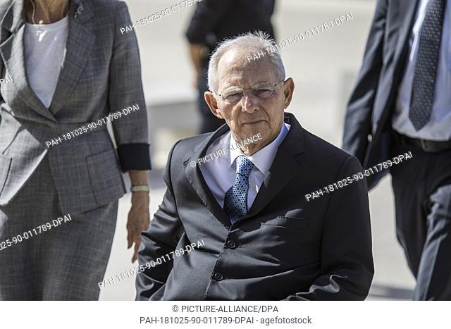 25 October 2018, ---, Jerusalem: German Parliament (Bundestag) president Wolfgang Schauble sitting in his wheelchair arrives to visit the Yad Vashem Holocaust...