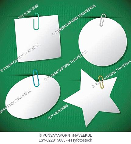 Set of note papers with paperclip