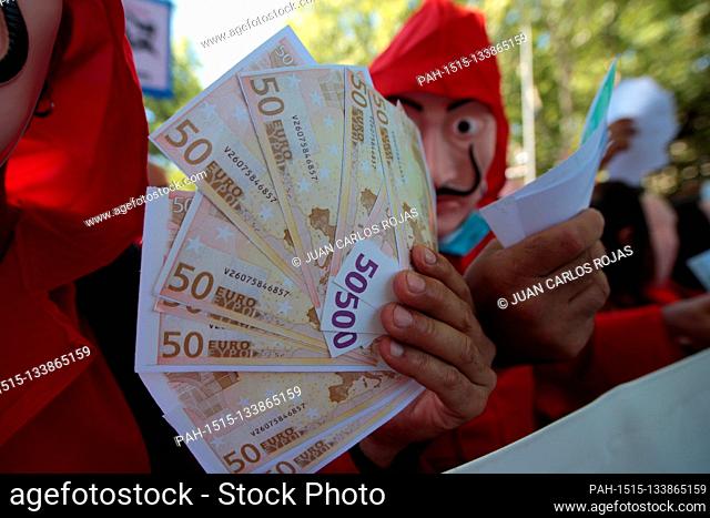 Madrid, Spain, 15/07/2020.- 1, 500 Nissan workers protest in Madrid over the closure of factories.Trede Unions insist on withdrawing a restructuring involving 2