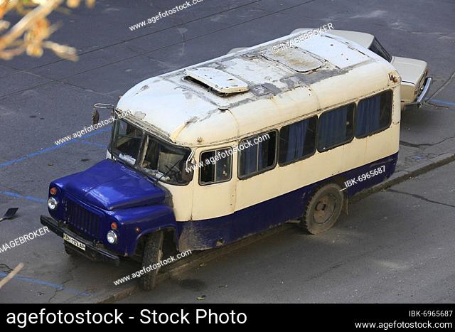 Old minibus on Risheljevskaya Street, Odessa, Ukraine, Europe