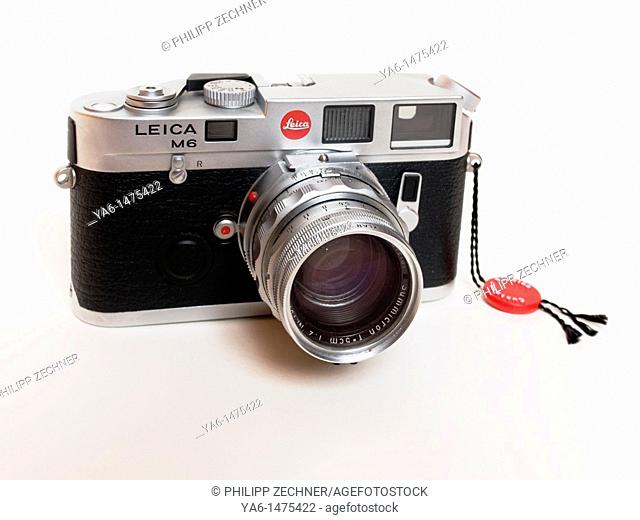 Leica M6 rangefinder camera