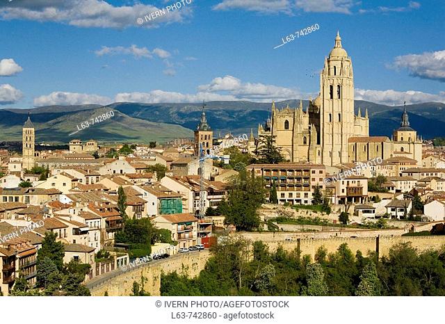 Cathedral and city skyline, Segovia. Castilla-Leon, Spain