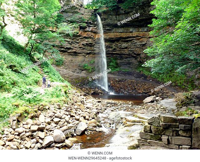 £1.5M will buy you a slice of Yorkshire, including England’s highest single drop waterfall. Hardraw Force is nestled at the head of Wensleydale in the Yorkshire...