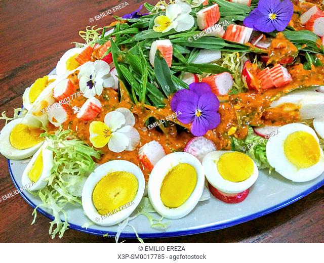 Salad with eggs and herbs