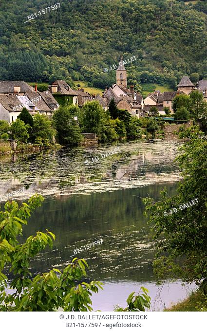 Pilgrimage way to Santiago de Compostela: village of Entraygues on the Truyre river, Aveyron, France