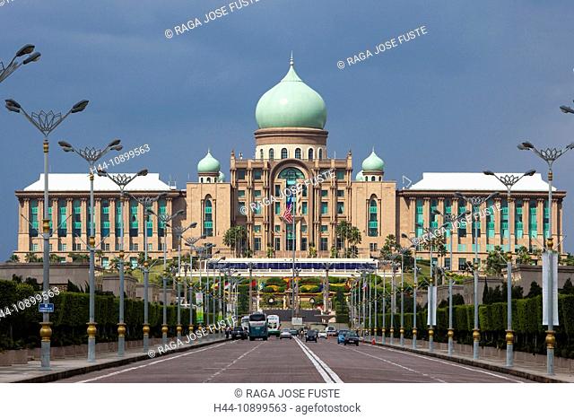 Malaysia, Asia, close, near, Kuala Lumpur, Putrajaya, town, city, building, construction, government building, architecture, perspective, street, cars